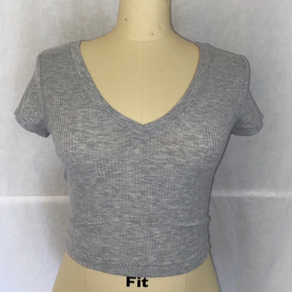 v neck crop top